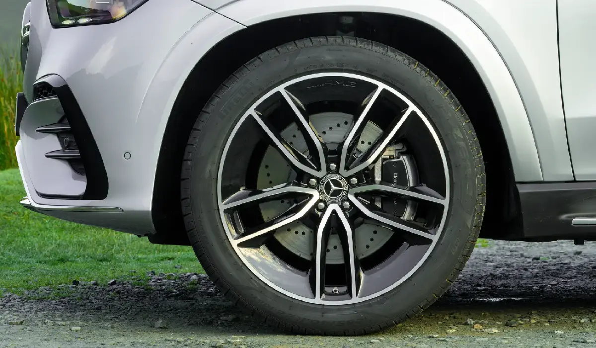 Mercedes-Benz - GLE 350d - Best Car Rentals - Best Preowned Car - Exclusive Concierge Club.webp